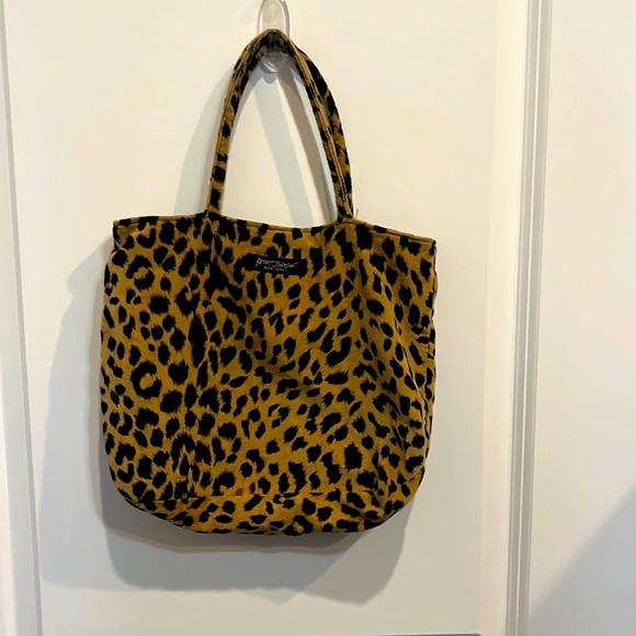 Betsey Johnson Handbags - Betsey Johnson, vintage, leopard print tote